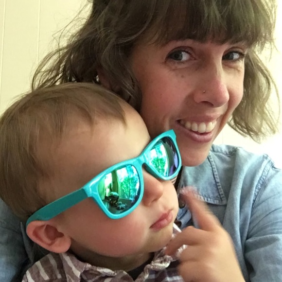 Meet your Posher, Audrey - Picture 1 of 1